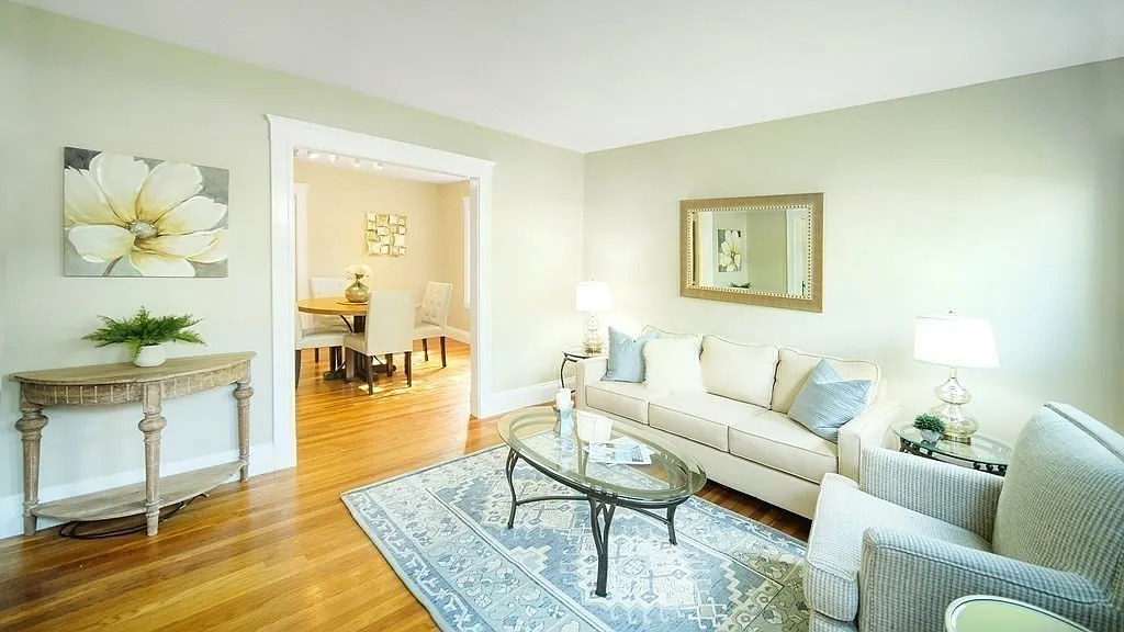 3 bed, 1085 sqft, $2,950 — Photo 3