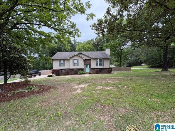 1857 2nd Ave, Calera, AL 35040