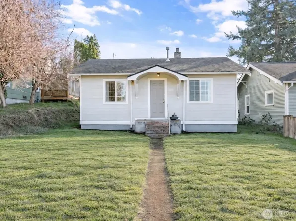 1508 Lakeway Dr, Bellingham, WA 98229