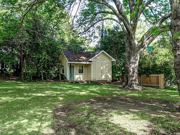 1808 Dakar Road E-40.jpg