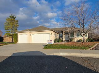 4000 W 34th Ct, Kennewick, WA 99337