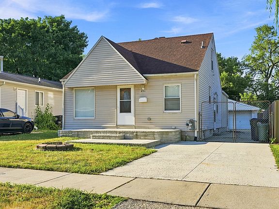 2nd image of 8781 Albany St
