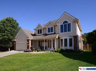 5206 S 166th Avenue Cir, Omaha, NE 68135