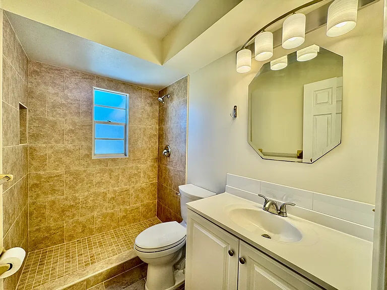 29 Foxhall Ln — Photo 12