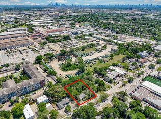 1930 Antoine Dr, Houston, TX 77055