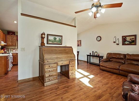 3rd image of 540 Jackson Woods Ct