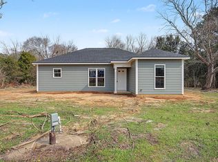 105 Feather Field Ct, Dawson, GA 39842