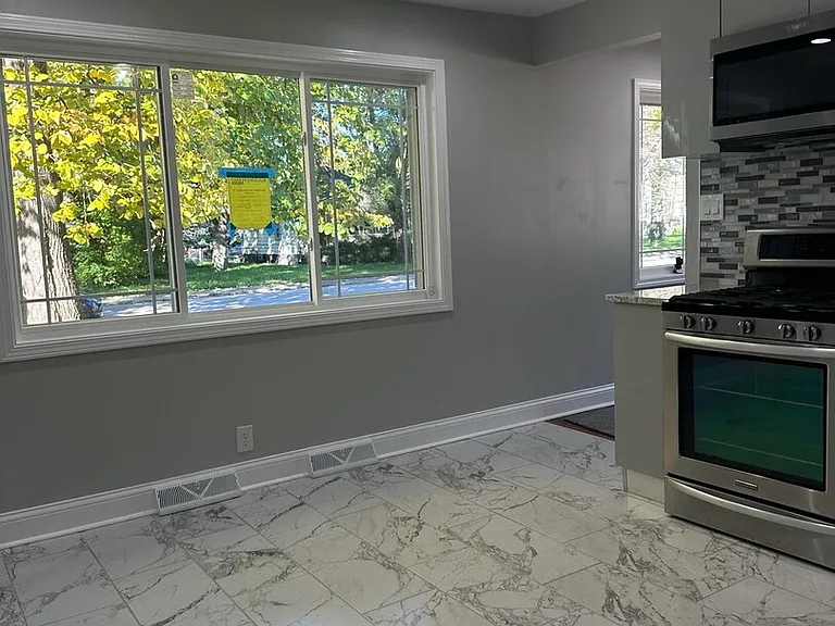 14451 Sangamon St — Photo 3