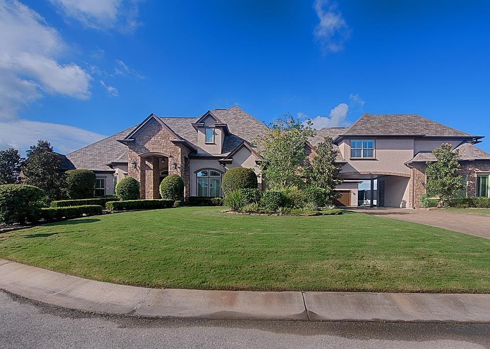 1st image of 15011 Cathedral Falls Dr