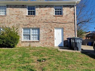 415 Chapman Ct, Lexington, KY 40517