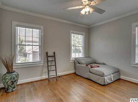5th image of 1100 Myrtlewood Dr