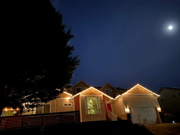 4012 122nd Ave SE, Bellevue, WA 98006