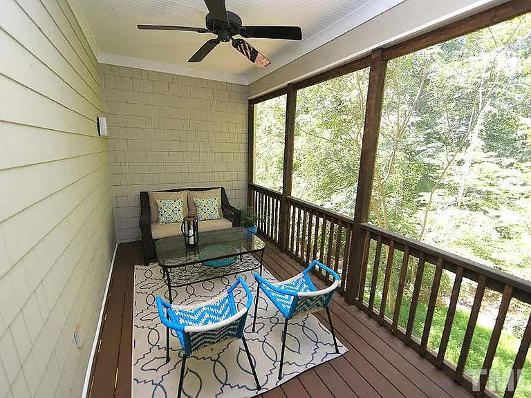 212 Columbia Pl W — Photo 12