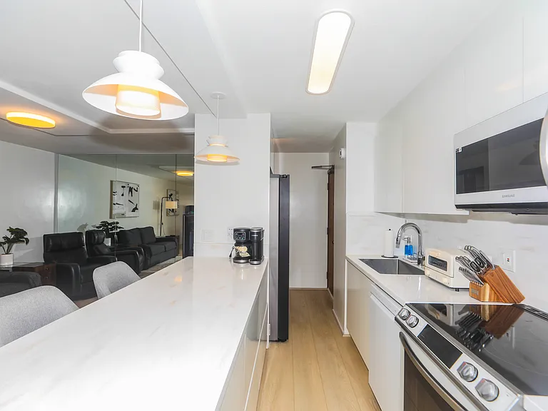 1778 Ala Moana Blvd #1213 — Photo 20