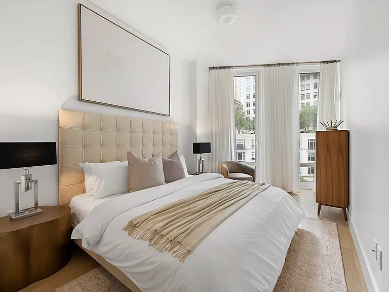 15 W 61st St #6C — Photo 10