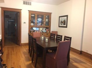 1422 W School St #2, Chicago, IL 60657