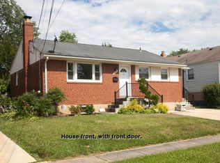 10003 Mayfield Dr, Bethesda, MD 20817