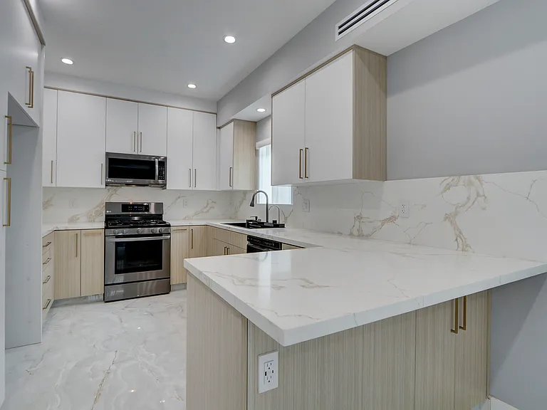 7744 Ostrom Ave — Photo 5