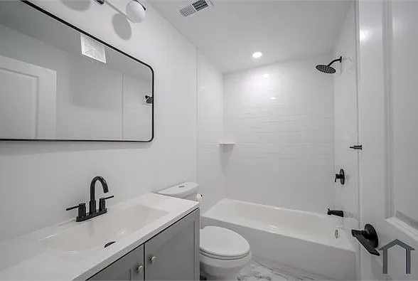 1710 N 24th St #2 — Photo 5