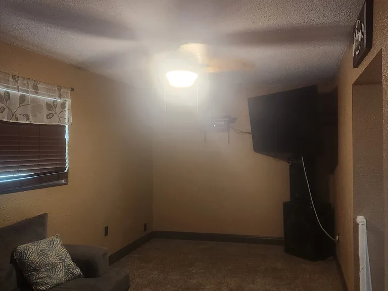 826 Wood Dr — Photo 2