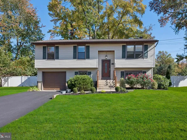 340 Arline Ave, Deptford, NJ 08096