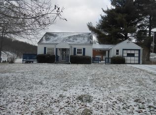 475 Country Club Rd, Washington, PA 15301