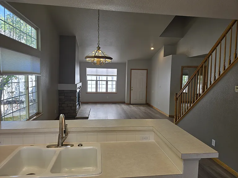 1632 Foxhall Ct — Photo 11