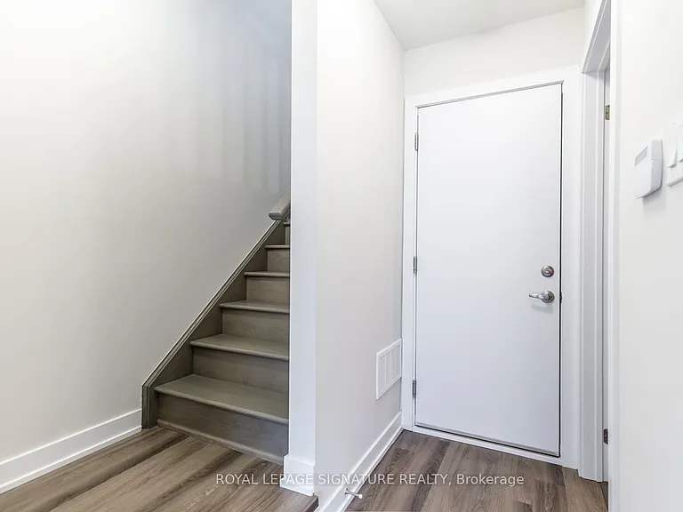 57 Markle Cres — Photo 27