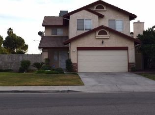 8101 Willowglen Dr, Bakersfield, CA 93311