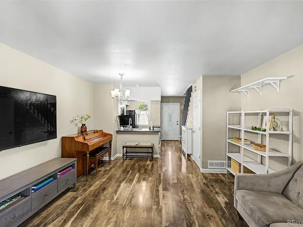 8198 S Columbine Court, Centennial, CO 80122