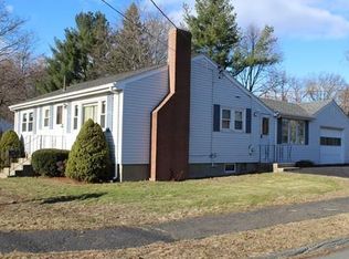 17 Woodside Ter, Woburn, MA 01801