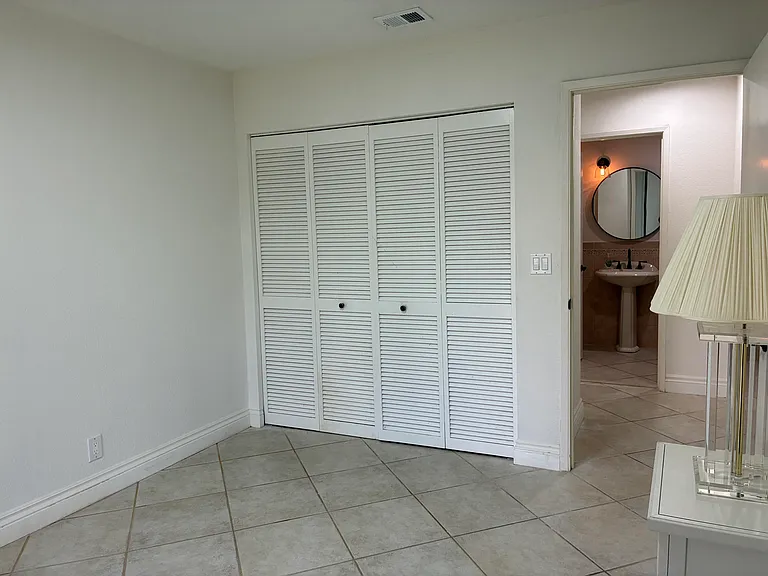 7895 La Mirada Dr — Photo 33
