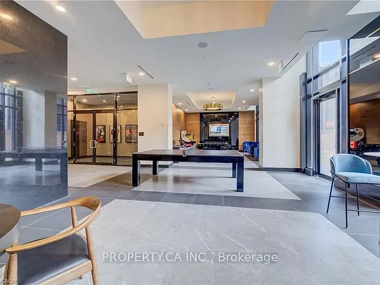 145 Columbia St W #1001 — Photo 15