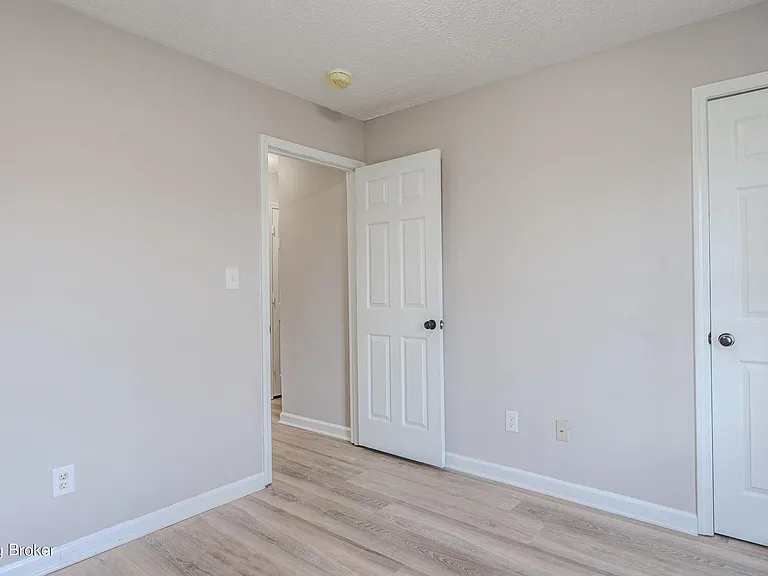144 Montgomery Ave #144 — Photo 11