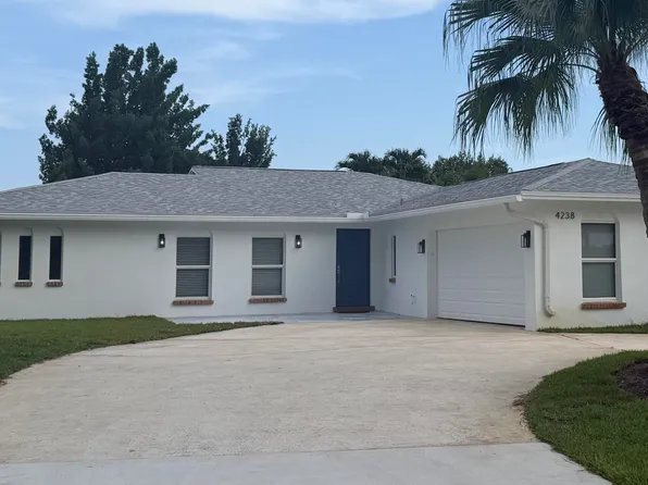 4238 Magnolia St, Palm Beach Gardens, FL 33418