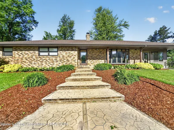 11165 Nixon Rd, Grand Ledge, MI 48837