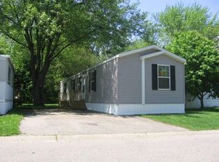215 Pin Oak Dr, Coopersville, MI 49404