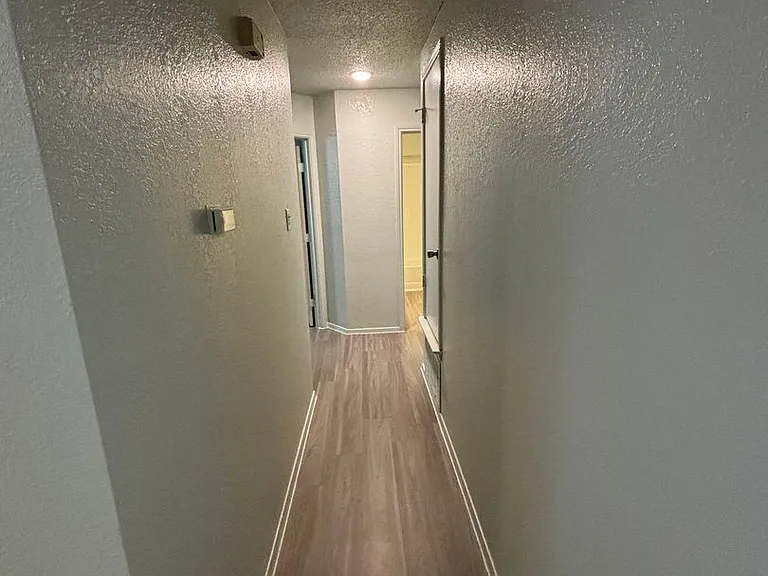 1112 Byers Ln — Photo 8