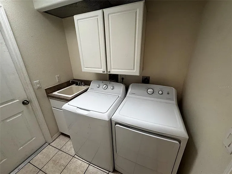 8234 Mossborger Ave — Photo 15
