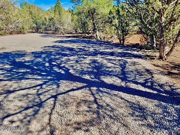 5th image of 14 County Rd N3573 -- #028