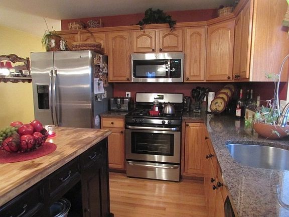 4th image of 8 Partridge Ln