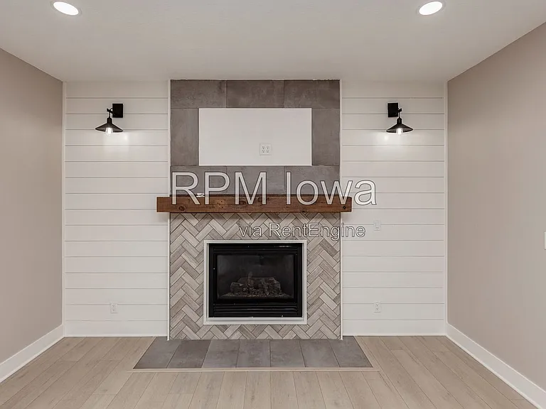 14440 Briarwood Ln — Photo 10