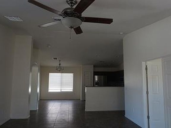 4th image of 4137 E Shadow Branch Dr