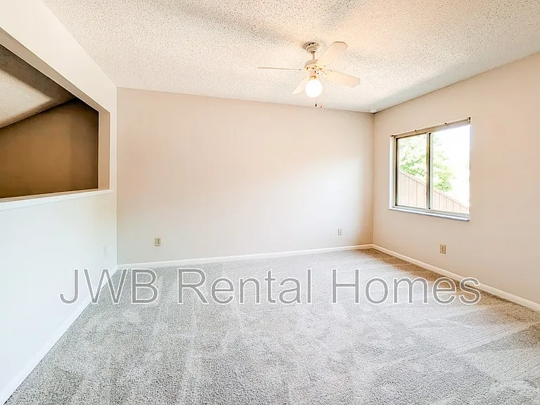 8271 Pineverde Ln — Photo 7