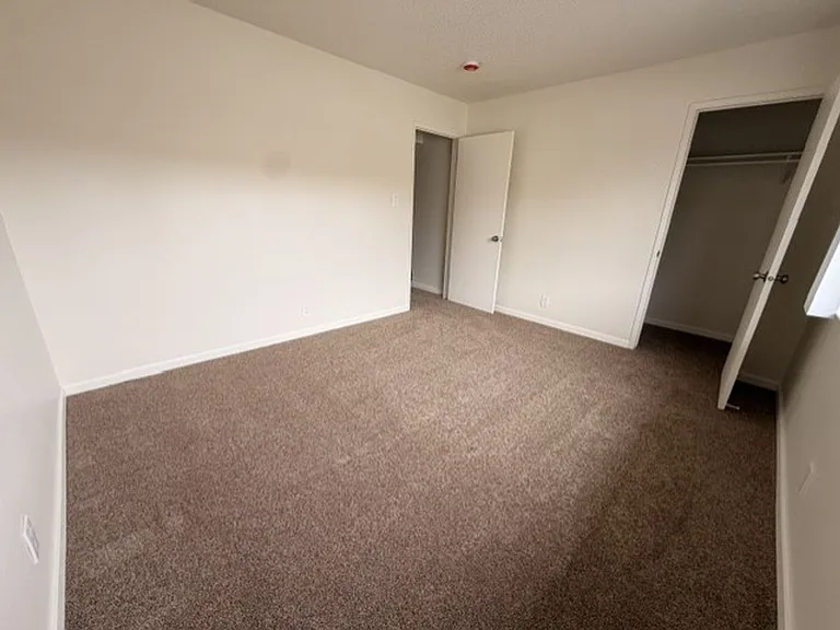 Dixon Townhouse — Photo 88