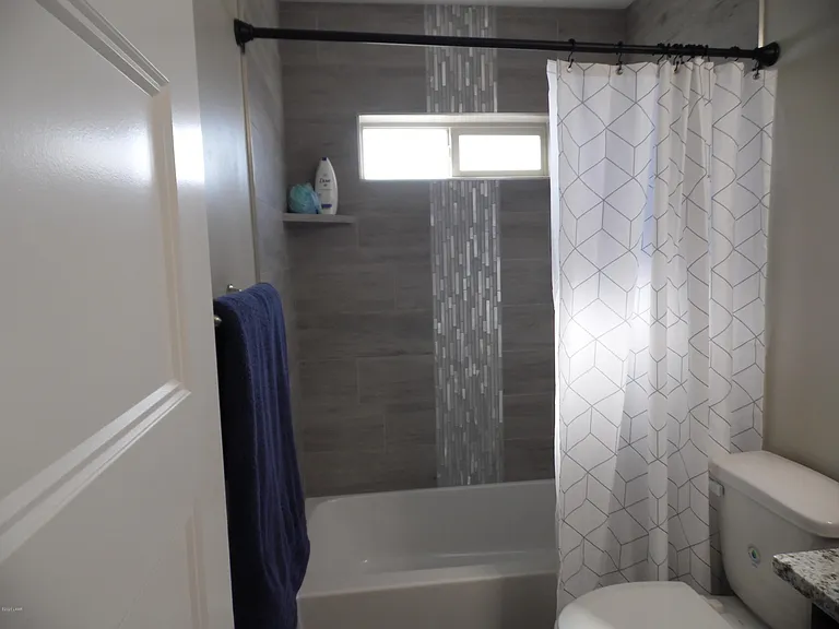 2515 Tradewind Dr — Photo 35