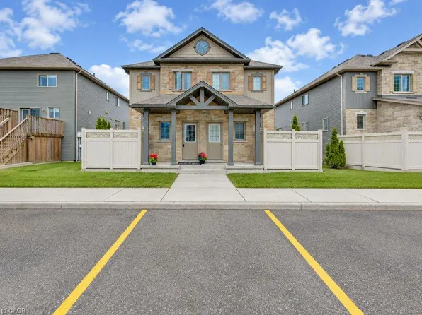 925 Glasgow St #C, Kitchener, ON N2N 0B5