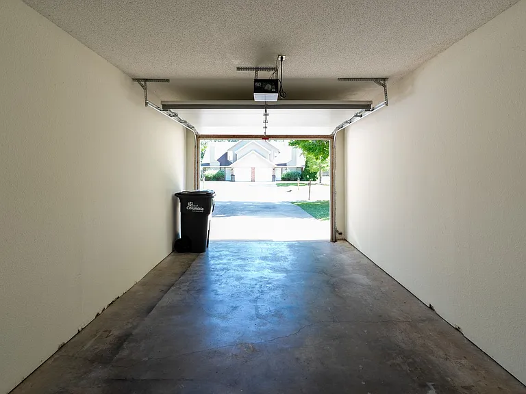 4401-4403 Cheryl Ct. — Photo 47