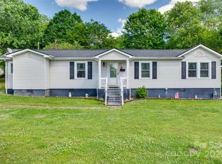 220 Tomberlin Rd, Mount Holly, NC 28120