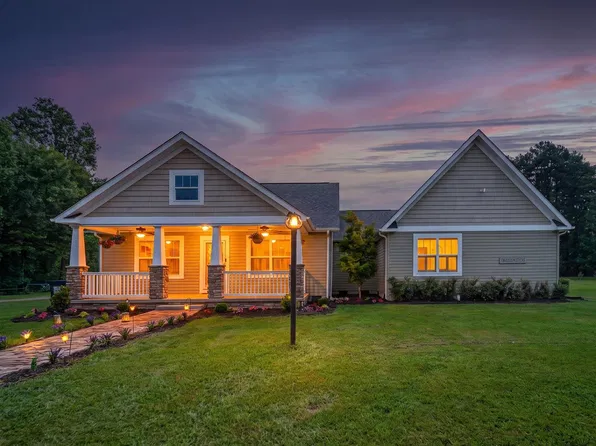 1360 Standing Oak Dr, Salisbury, NC 28146
